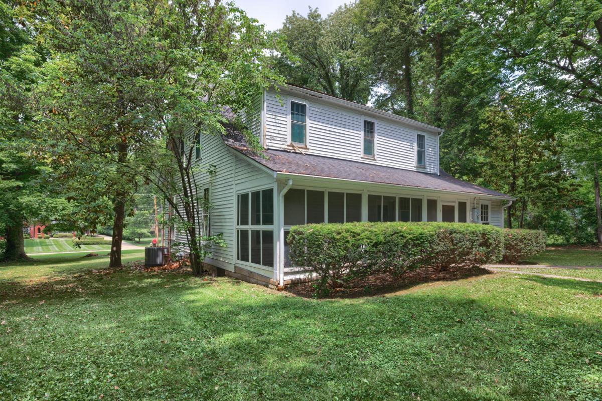 1610 GRIFFITH AVE. HOME Kurtz Auction & Realty Co.